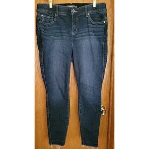 Torrid Feel the Fit Women's Skinny Jeans Dark Wash Size 16R FLAWED